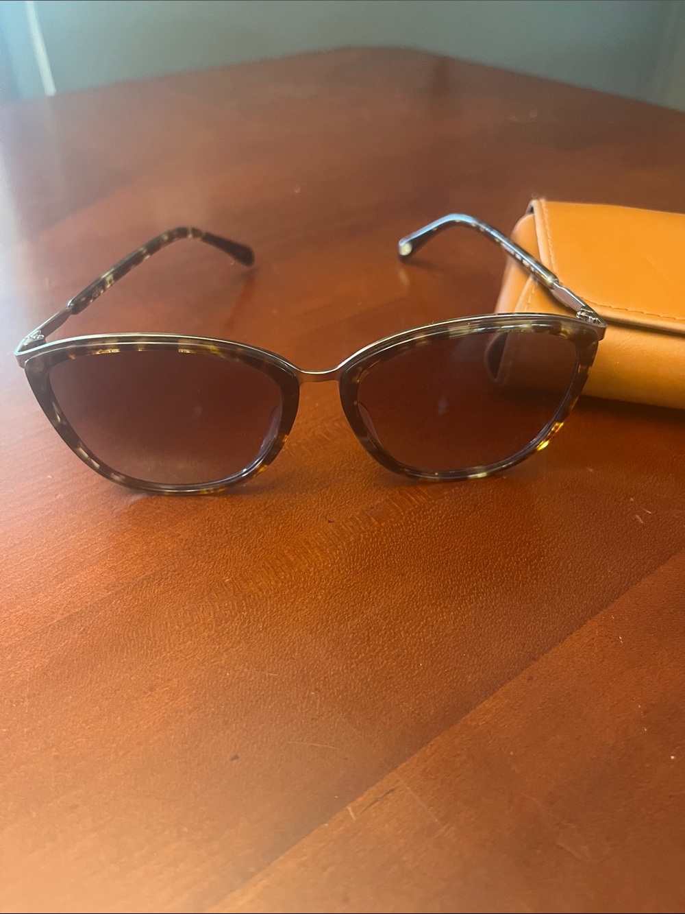 Fossil Tortoiseshell Women’s Sunglasses with Brown Lenses
